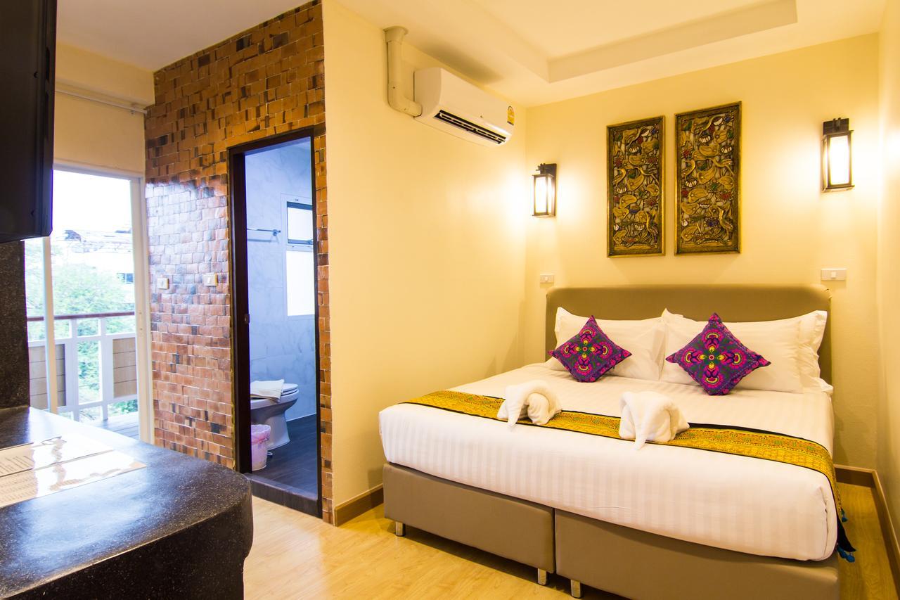 Suan Dok Gate Guesthouse Chiang Mai Exterior foto
