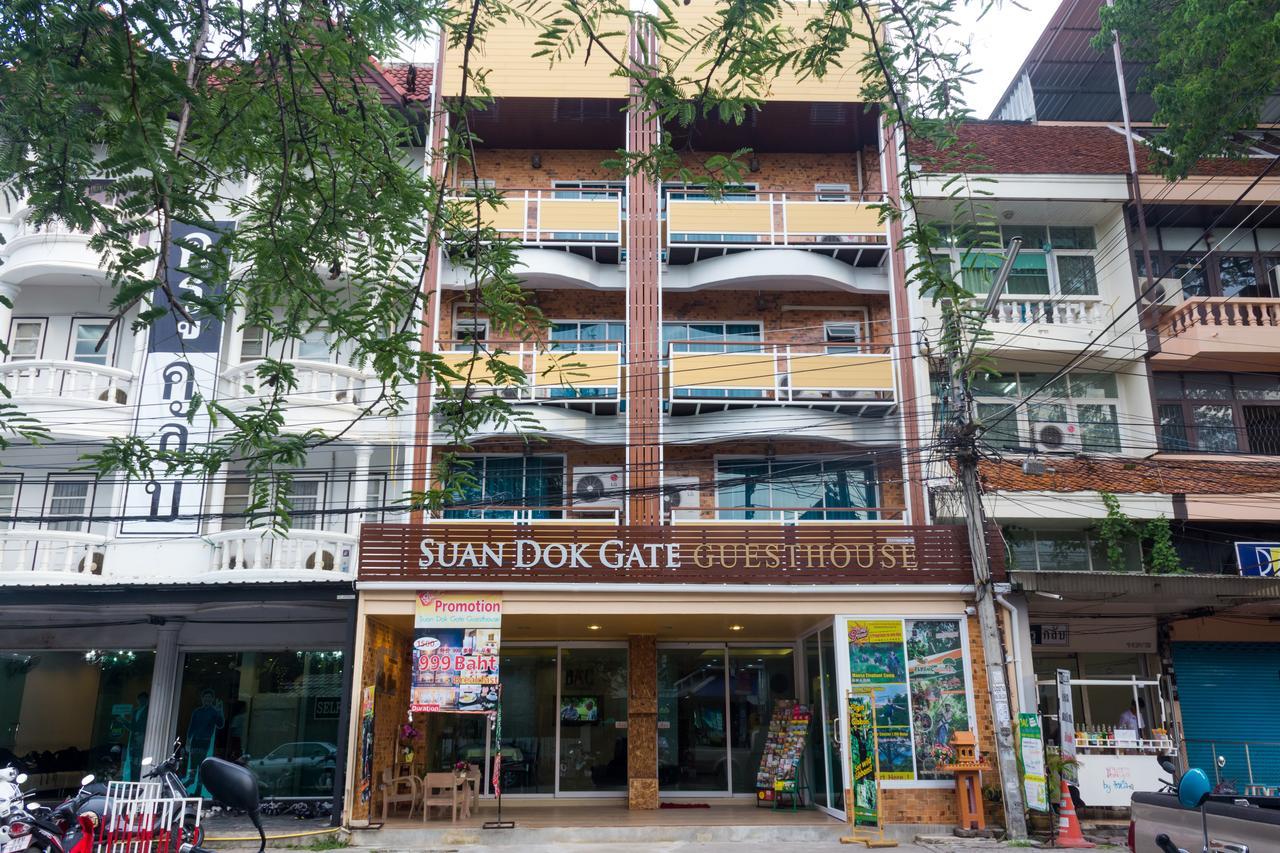 Suan Dok Gate Guesthouse Chiang Mai Exterior foto